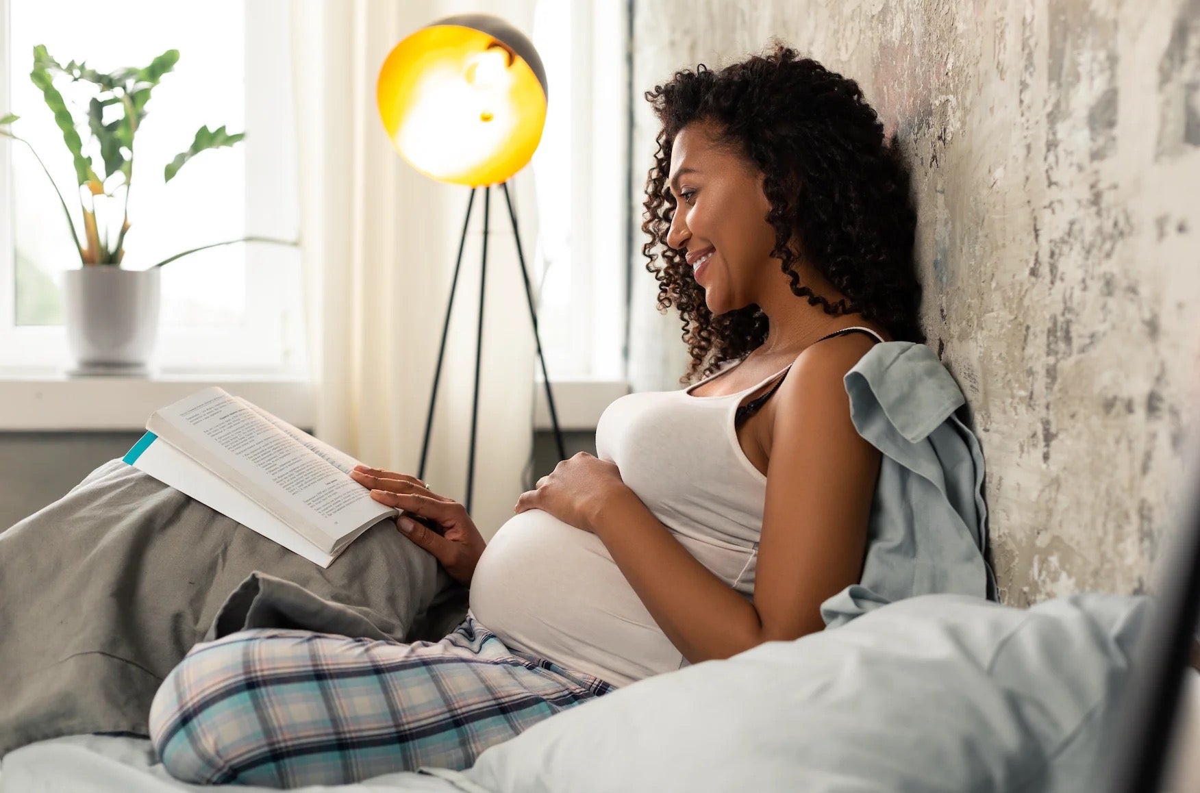 How Does Pregnancy Affect Skin? Common Changes and Safe Skincare Tips