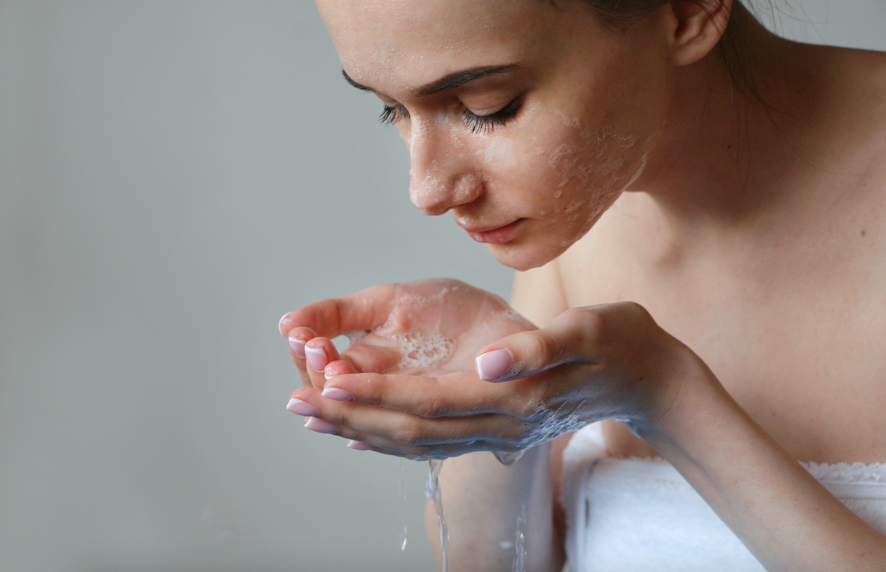 Cleanser vs Face Wash: Which Product Is Better For My Face?