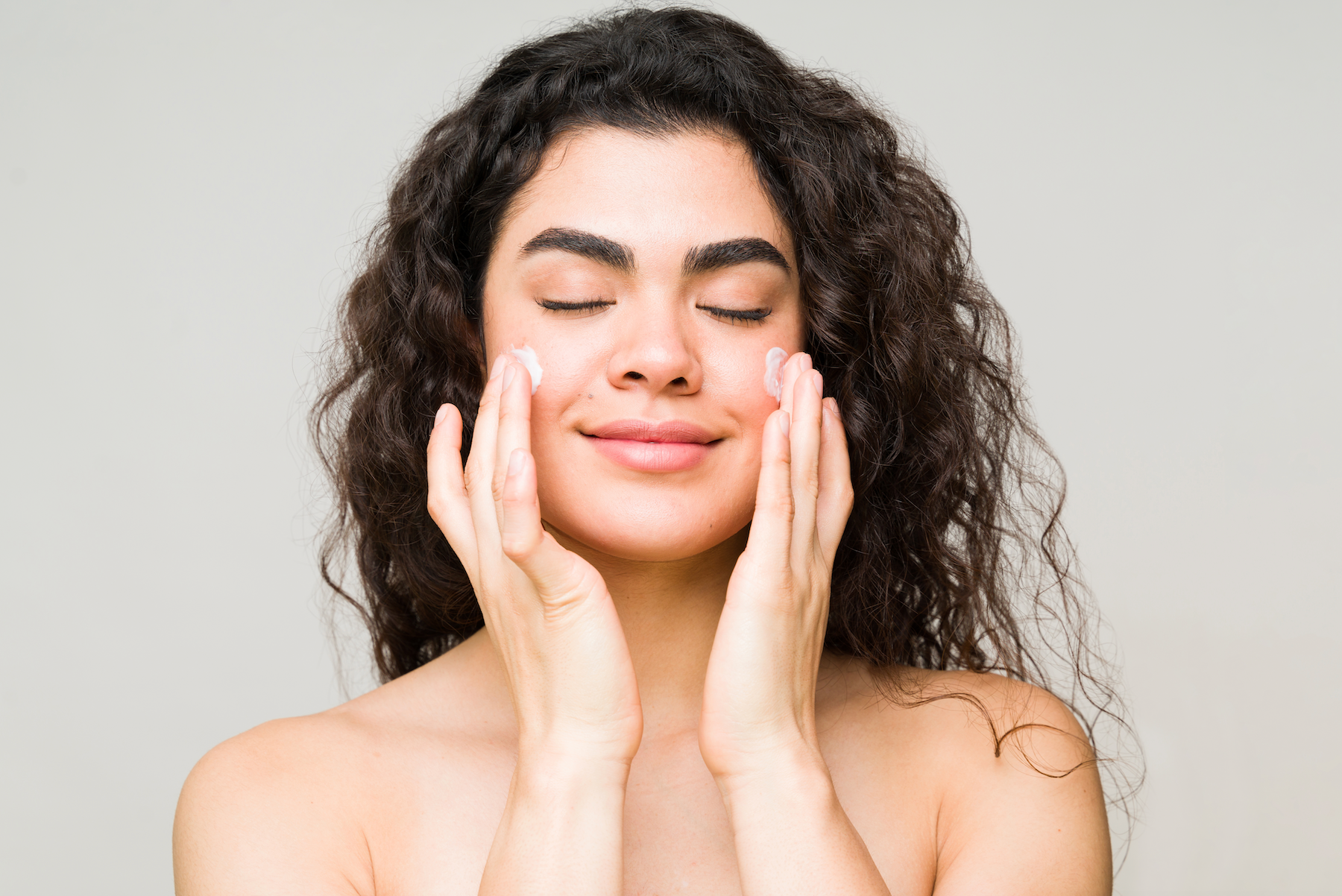 Why Is My Sunscreen Pilling? (& How To Prevent It)