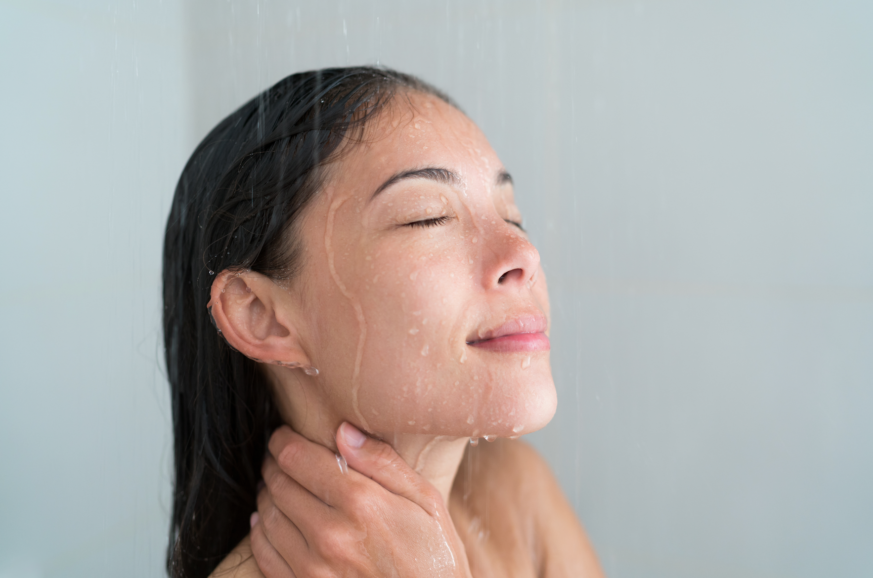 Should You Use Cleanser While In The Shower?