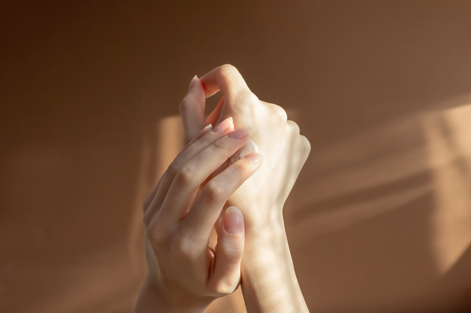 The Sun & Scars: How Does Sunlight Affect The Scar Healing Process?